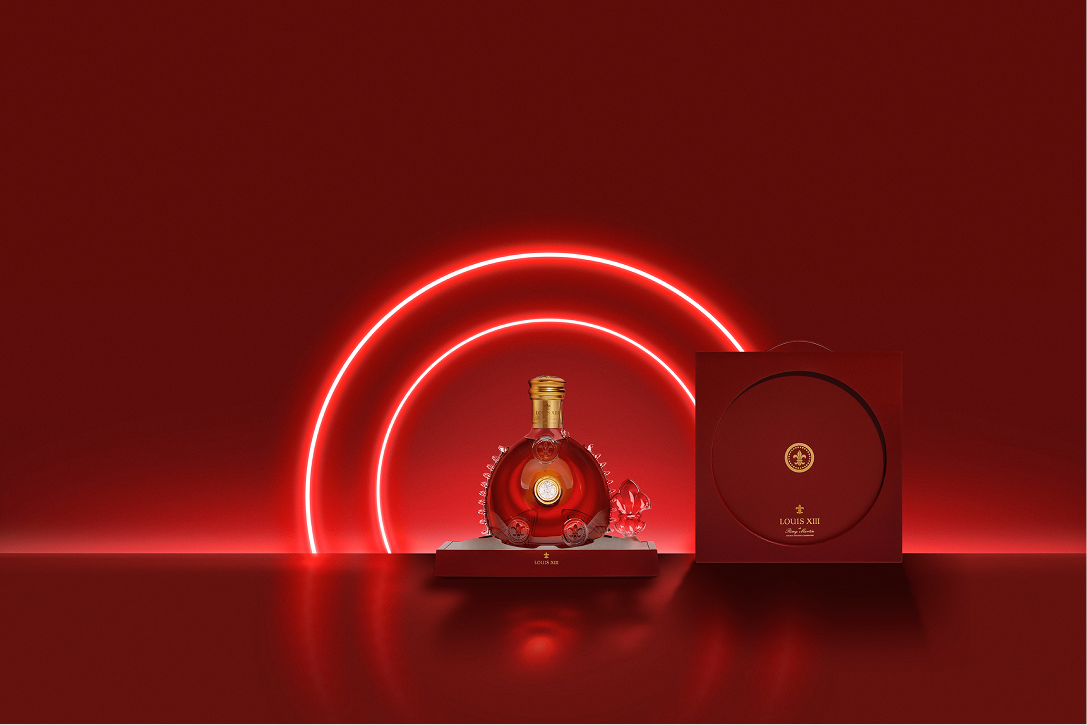 LOUIS XIII Classic Decanter 700ml with red presentation coffret
